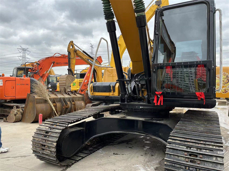 21 Tonnen Gebraucht-Hydraulischer Bagger SANY 215C Ausgezeichnete Leistung Braune Farbe