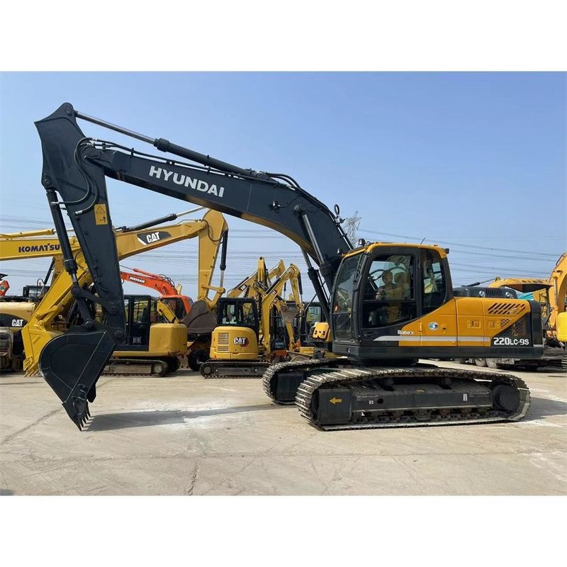 Schwerlastfördergerät Hyundai R220 9S Gesamtgröße 9,55m*2,99m*3,08m