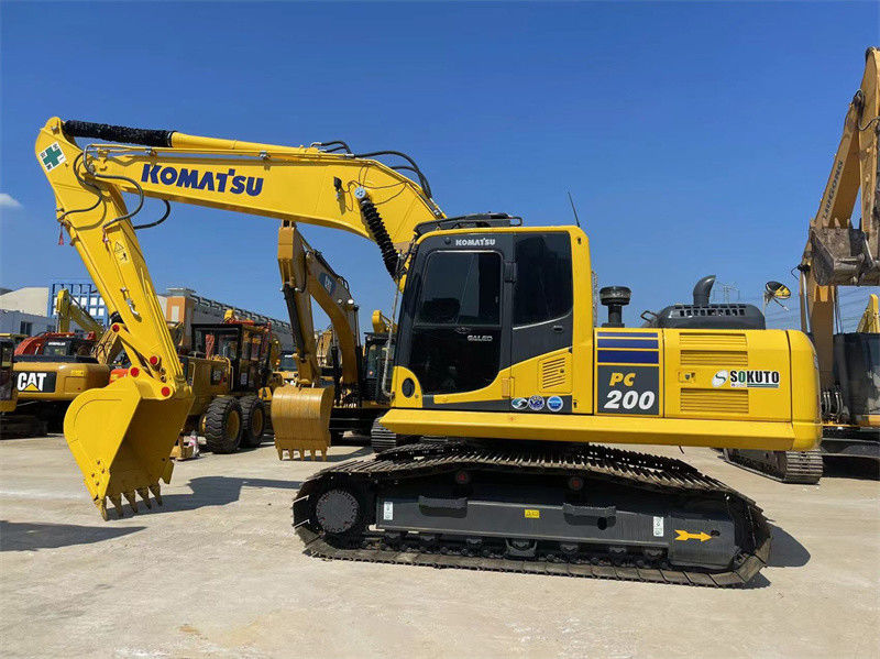 Billiges gebrauchtes japanisches Bagger Komatsu PC200-8 Crawler Bagger mit 800 mm Gleis