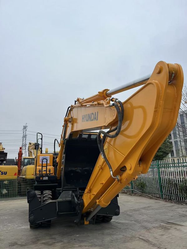 Bewegung Typ Gebrauchtes Hyundai R210W-9 Radbagger 21 Tonnen Gebrauchtes Hyundai Radbagger