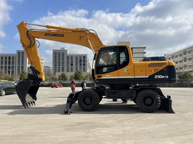 Gebrauchtes Hyundai 210w-9 Radbagger 21 Tonnen mittelgroße Gebrauchtbagger