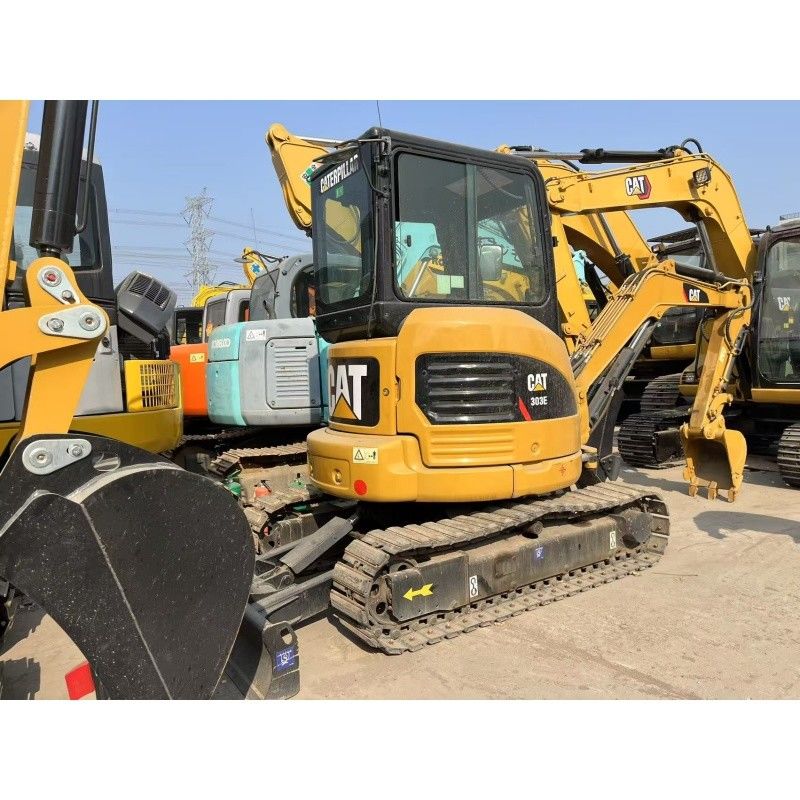Gebrauchtes kleines CAT 303E Bagger für kleine Baustellen und enge Räume
