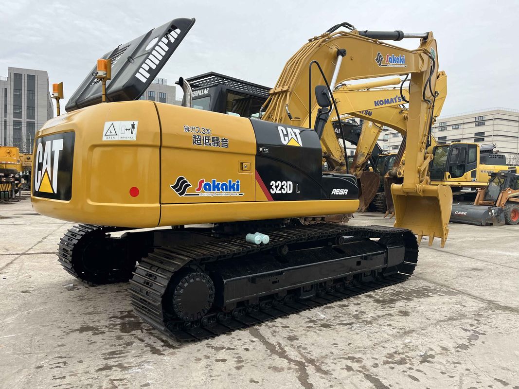 Gebrauchtes CAT 323DL Crawler Bagger für den Bau