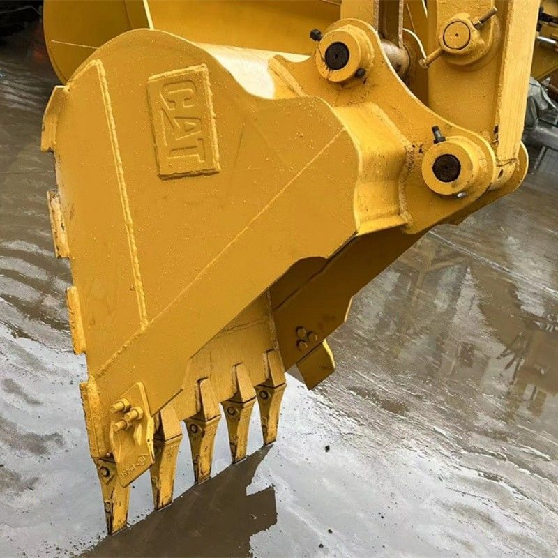 Kleiner 5 Tonnen schwerer Bagger CAT 305.5E2 mit C2.4-Dieselmotor