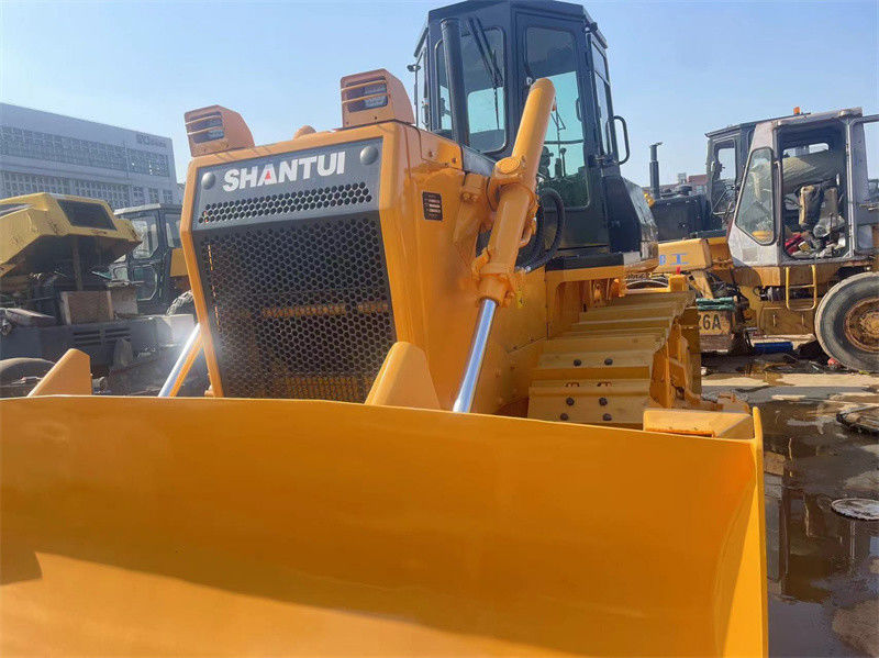 China Gebraucht SHANTUI SD16 Bulldozer Gebraucht Dozer Traktor bereit zum Arbeiten