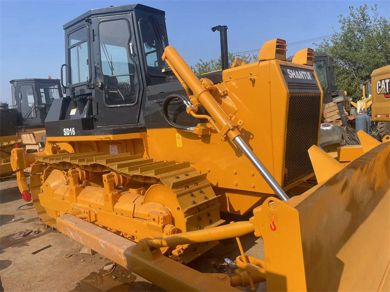 China Gebraucht SHANTUI SD16 Bulldozer Gebraucht Dozer Traktor bereit zum Arbeiten