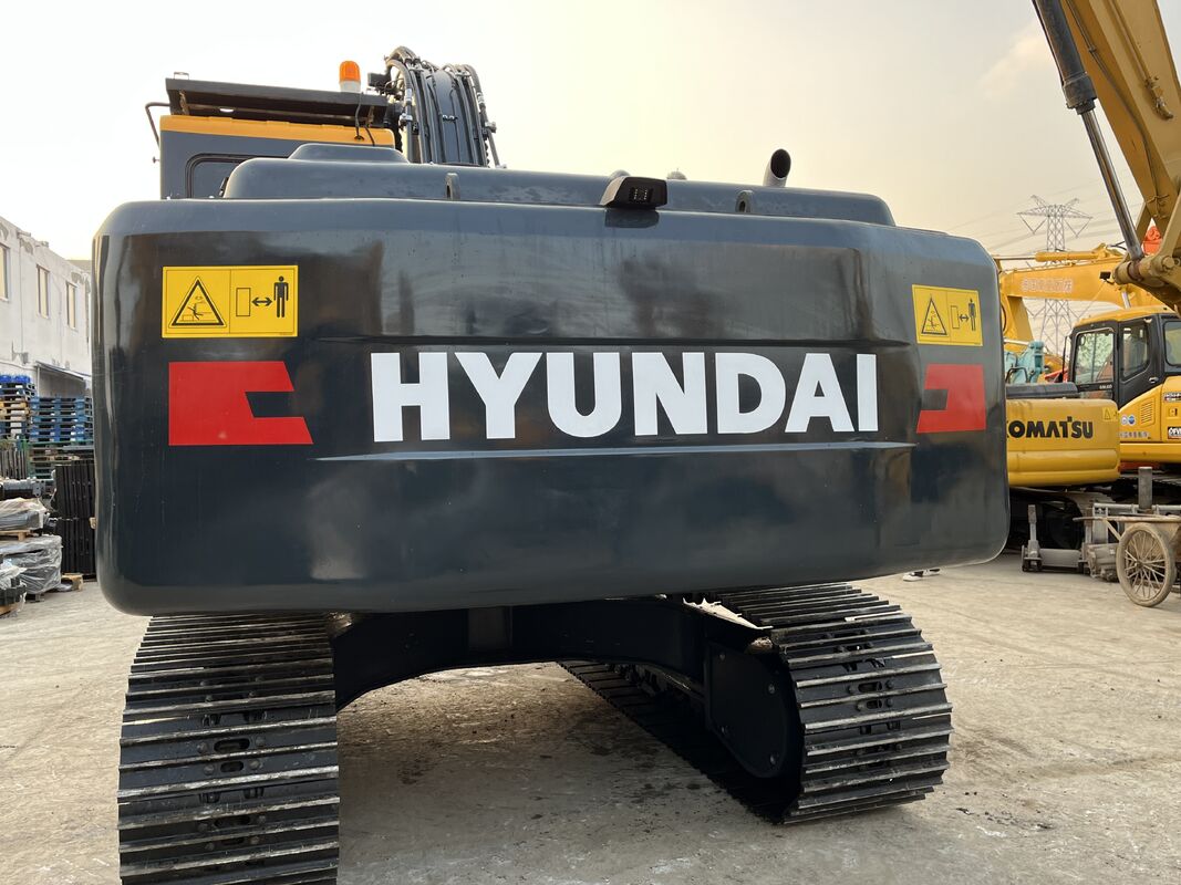 Gebrauchter Hyundai-Bagger HX220HD, robustes Hochleistungsmodell mit 120 kW Leistung und 1,2 Kubikmeter Schaufelkapazität