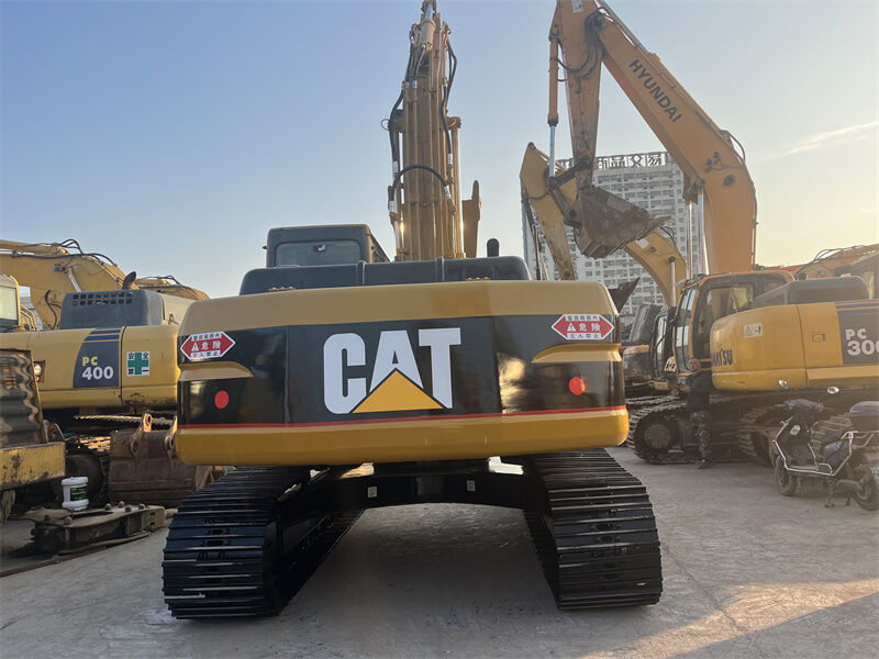 Gebrauchtes Cat 320BL Bagger 20 Tonnen Mittelklasse Katzenbagger zum Verkauf