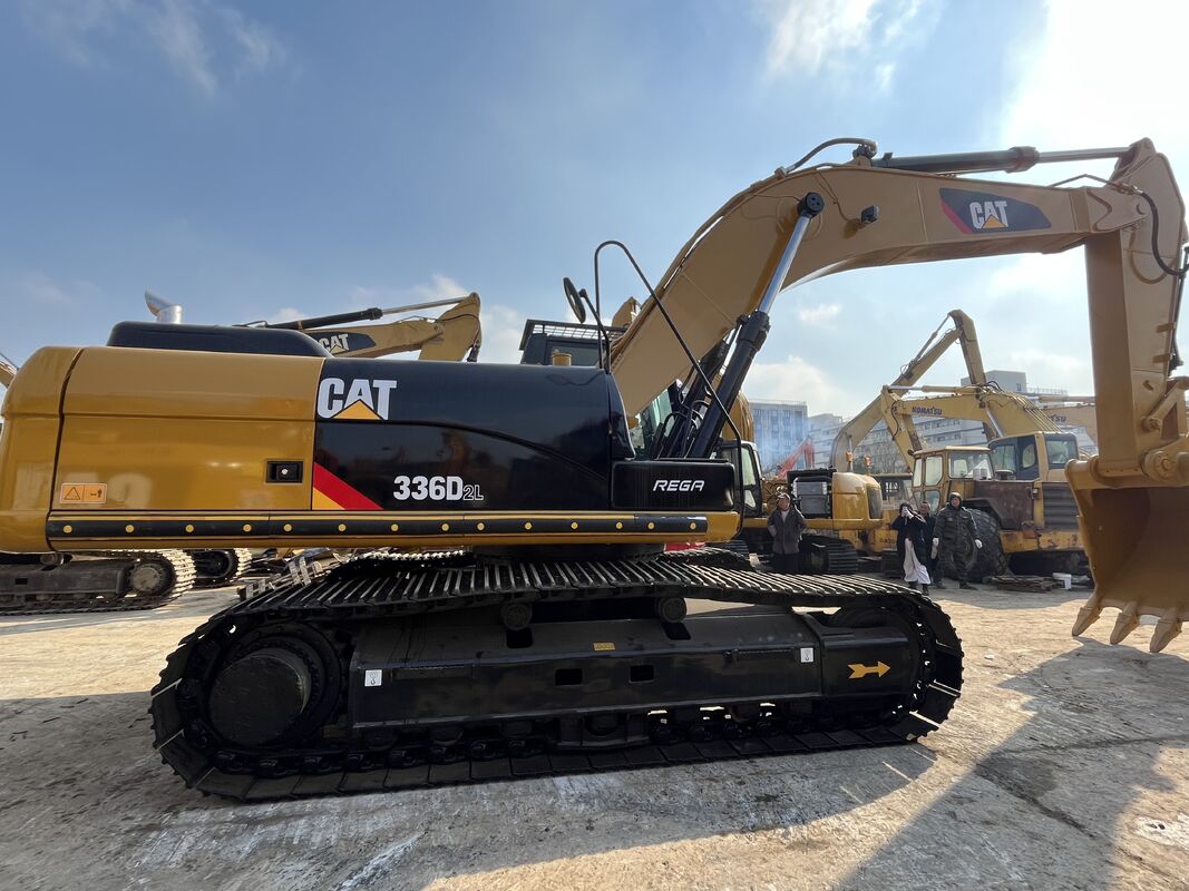 Gebrauchtes CAT 336D2L Bagger für Produktivität und Kraftstoffeinsparung, das bei Bergbau- und Schwerbauvorhaben Leistung bietet