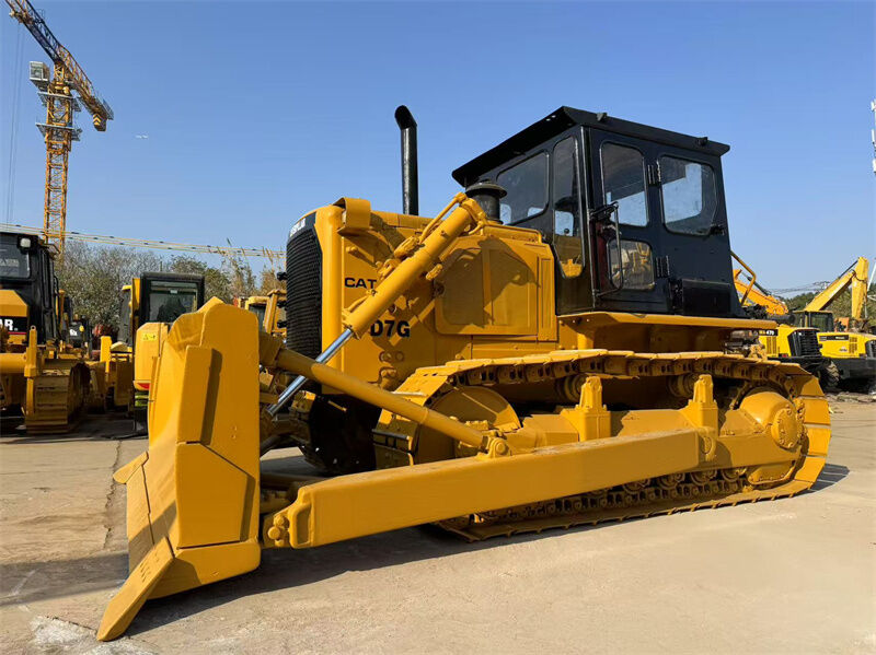 Originalverwendeter CAT D7G Bulldozer mit 3306-Motor, 20230 kg Betriebsgewicht und gerade Neigungsklinge
