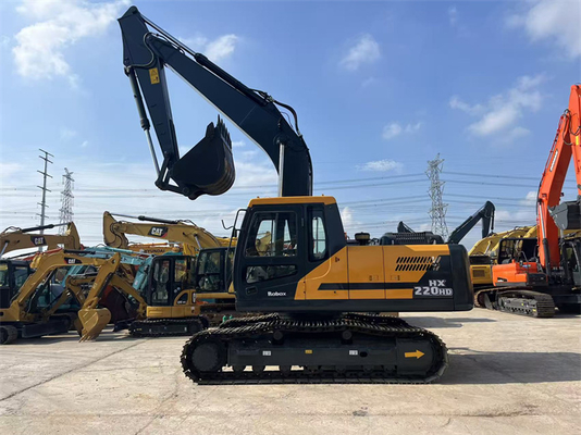 Hyundai Hyundai HX220 HD Gebrauchtbagger in gutem Zustand
